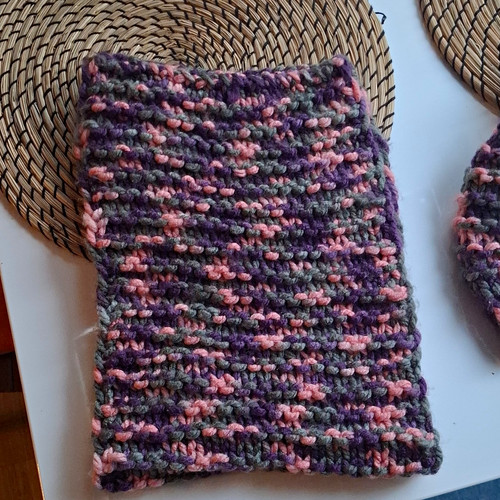 Handgestricktes mütze mit - handgestricktes,